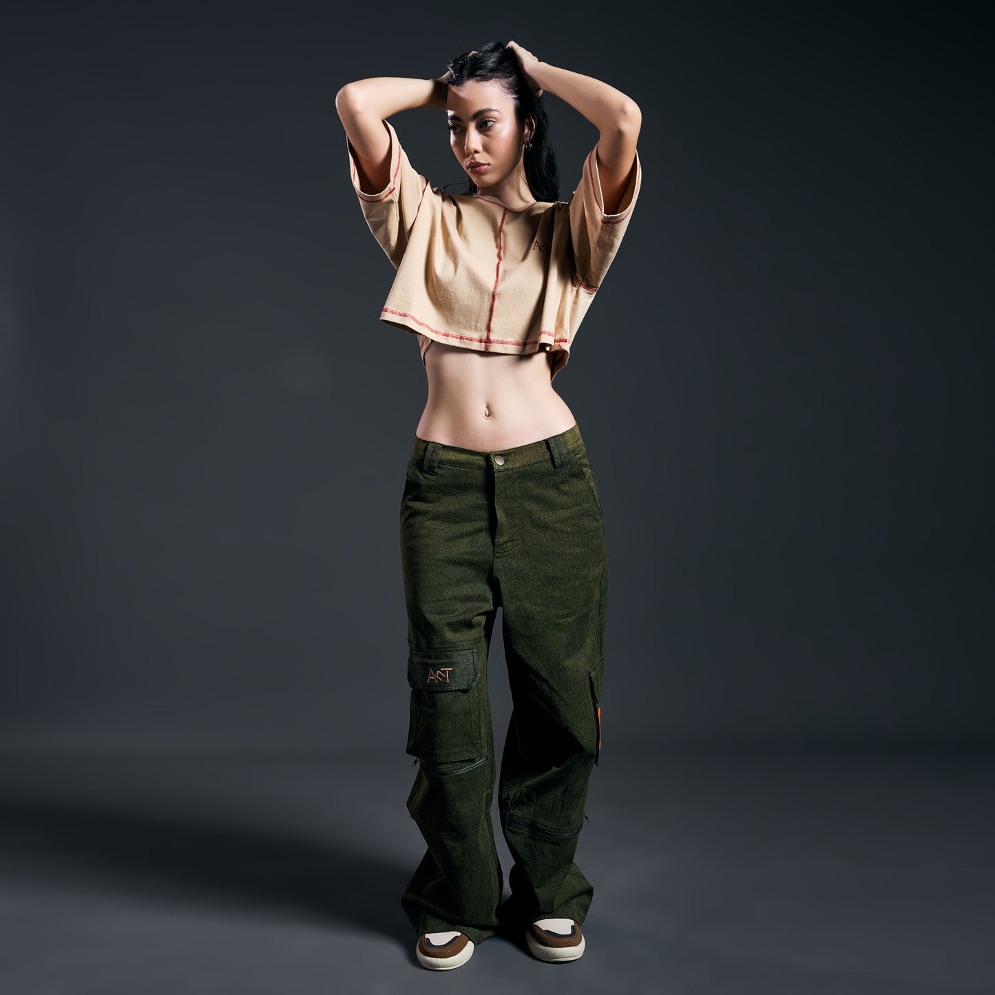 SOFT LOGOUT CROP TOP