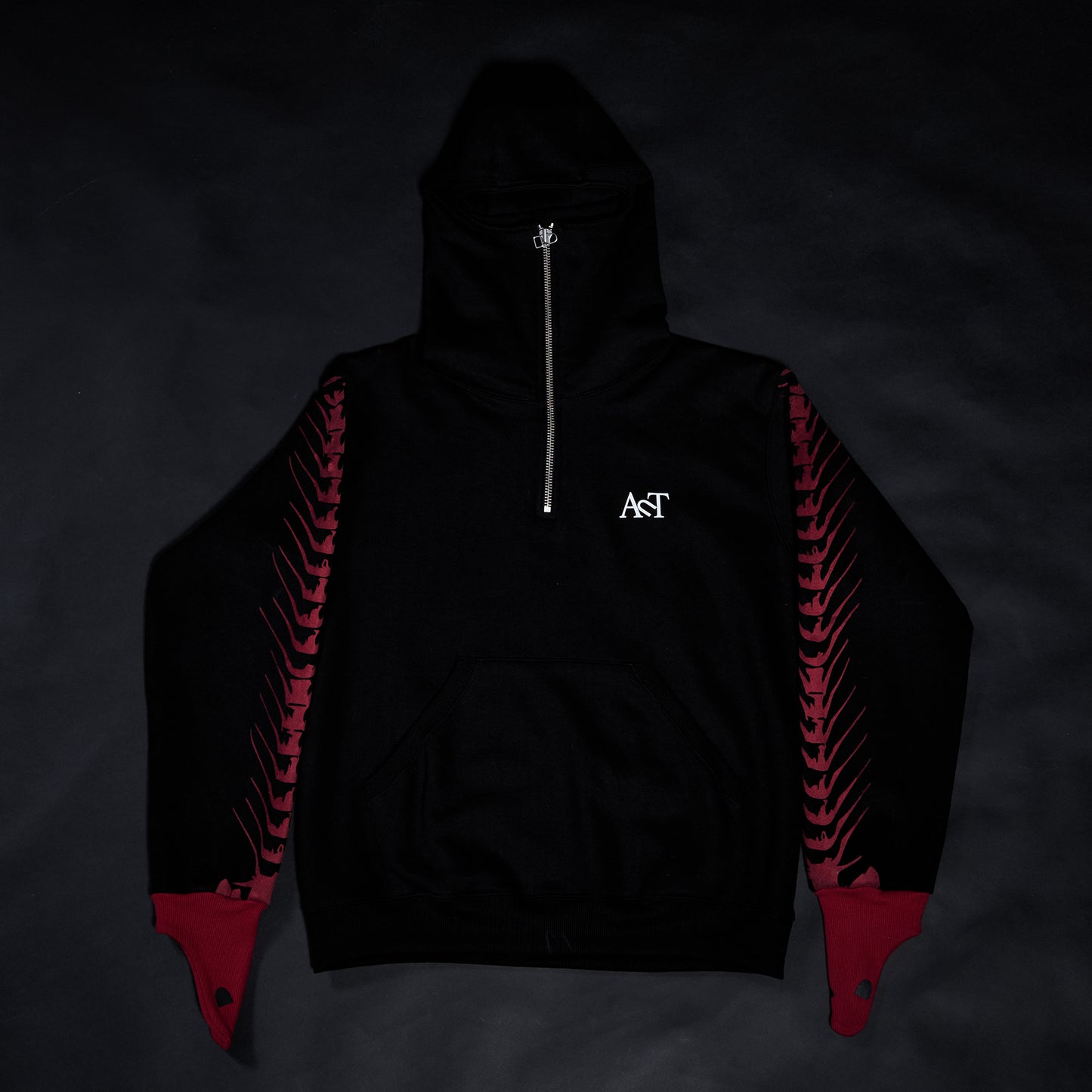 TARYAQ HOODIE BLACK