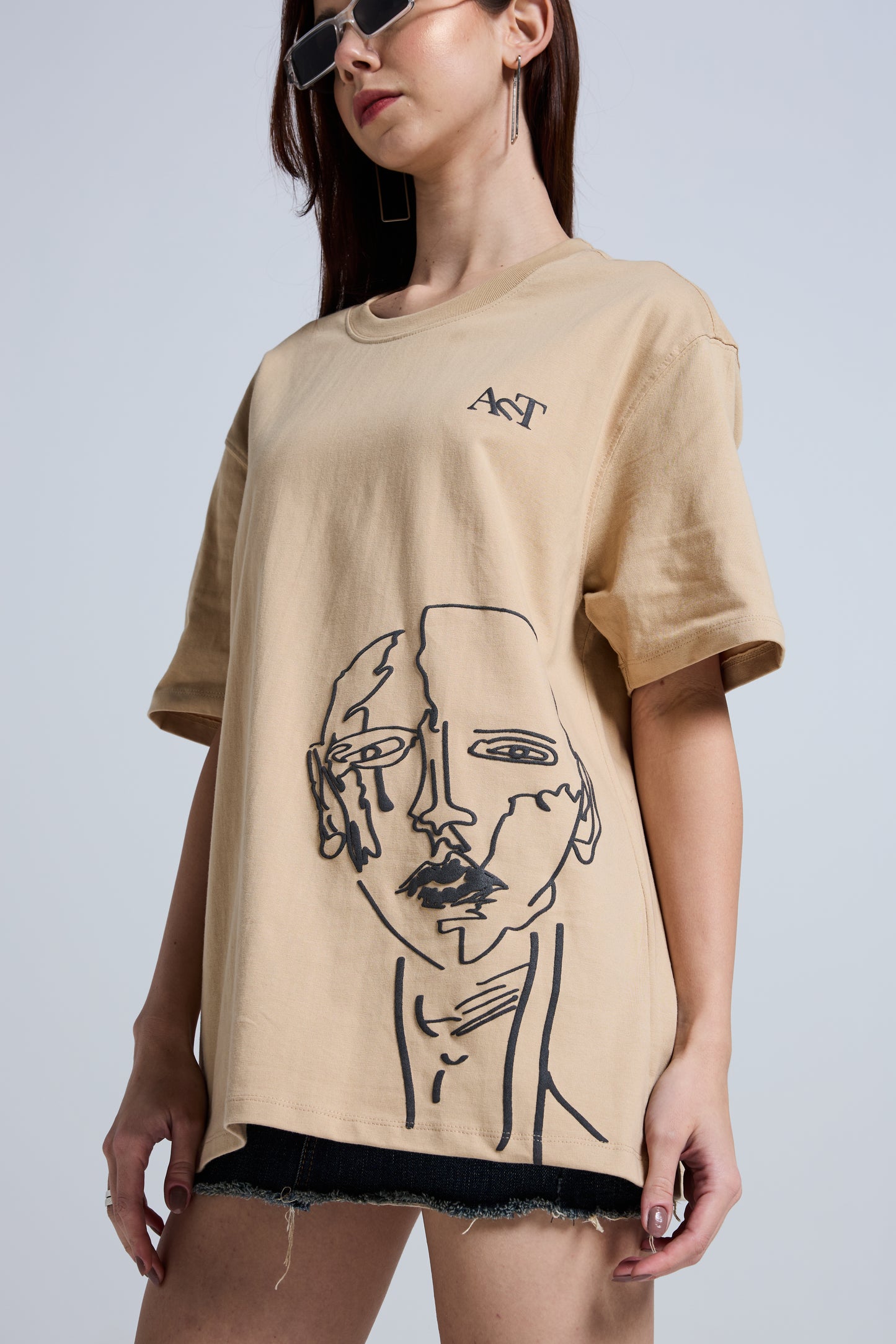 SILENT CRY T-SH!RT BIEGE